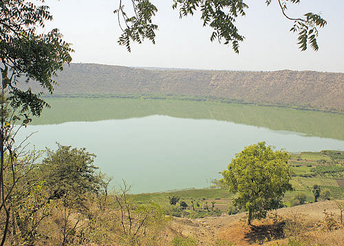 After the starfall: The Lonar crater lake was created due a meteor impact. Photo by authors