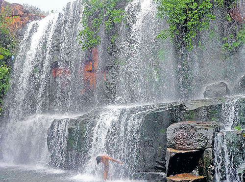 MAJESTIC SIGHT Benne Didugu Falls in Guledagudda.