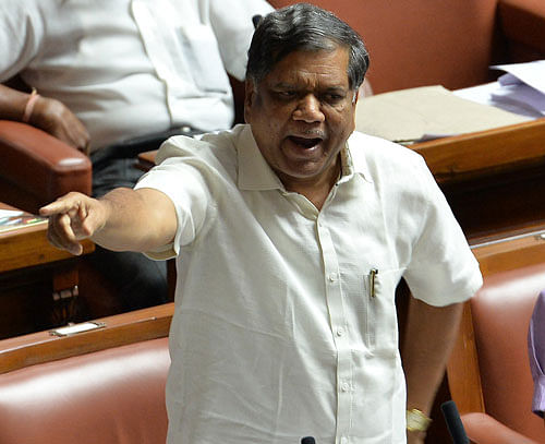 Stating that the government is adopting double standards, the BJP&#8200;leader Shettar said that his party is not targeting Bengaluru Development Minister K&#8200;J&#8200;George because he belonged to a minority community but because Ganapathi had named him. DH File photo