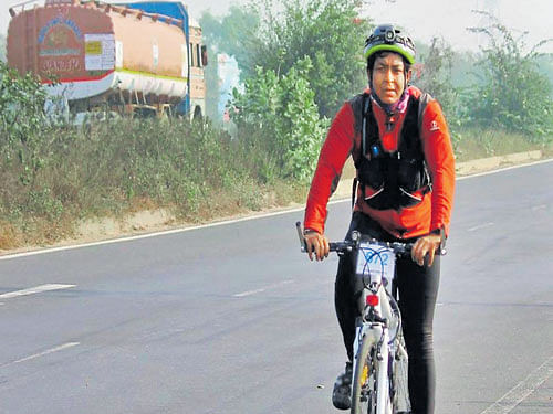 Sudipto Pal pedals his way to create awareness on education.