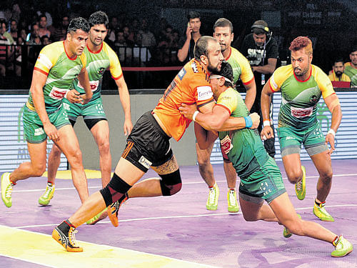 Le Panga:  Champions Patna Pirates will look defend their title when they take on Jaipur Pink Panthers in the final of the Pro Kabaddi League on Sunday. DH FILE PHOTO