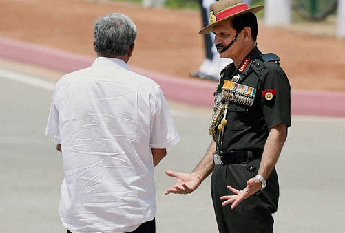 The army chief on Thursday met Defence Minister Manohar Parrikar to explain why he had to file the affidavit in his personal capacity while responding to a petition moved by Lt Gen (retd) Ravi Dastane who had alleged 'favouritism' during his selection as the army commander. PTI file photo