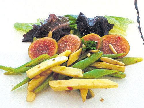 attractive Mediterranean Fig and Mozzarella Salad.