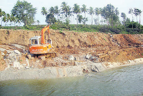 The Mineral Protection Task Force will initiate stringent measures to curb illegal sand mining in the state. DH FILE PHOTO
