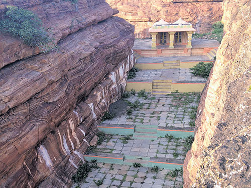 breathtaking: Top view of Ranganatha Gudi near Badami.