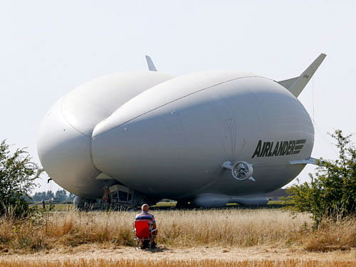 The Airlander 10 hybrid airship makes its maiden flight at Cardington Airfield in Britain. Reuters photo