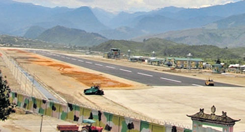 The airport will remain closed from 8.30 AM to 4.30 PM each day for runway maintenance work from January 6, 2017, to April 6, 2017, it said. DH file photo for representation