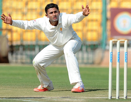 Pushing the envelope: Having completed 1000 runs in first-class cricket, Shreyas Gopal is on the cusp of joining the 100-wicket club. DH photo/ Kishor Kumar Bolar