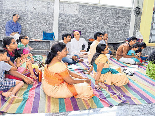 Students attend a Sanskrit course in Bengaluru. DH PHOTO