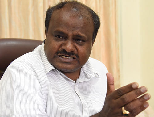 Speaking to reporters in Bengaluru, Kumaraswamy reiterated that his party had been let down by the ruling Congress, especially when it came to taking decisions during the demolition drive in the city. dh file photo