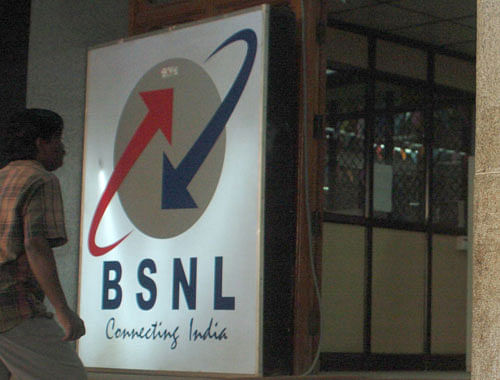 BSNL, which added 13.03 lakh wirless subscribers, second highest after Bharti Airtel in June 2016, said it has not experienced any call congestion on its network, with regard to traffic coming from Jio.  DH File Photo