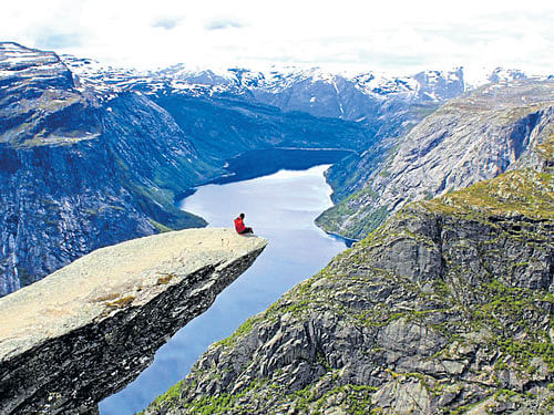 Picturesque A breathtaking view of Trolltunga. (Photo by author)