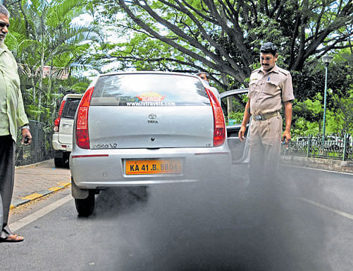 Volunteers of two city-based organisations will assess the  air quality at BTM Layout from October 17 to November 25. DH File Photo