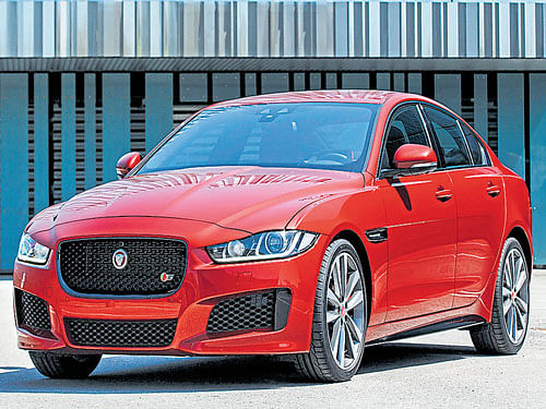 Get ready for a thrilling, prowling drive with Jaguar XE