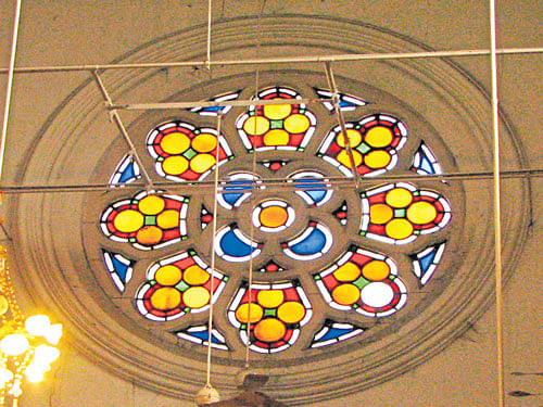 stunning A stained glass window at Magen David Synagogue in Kolkata.