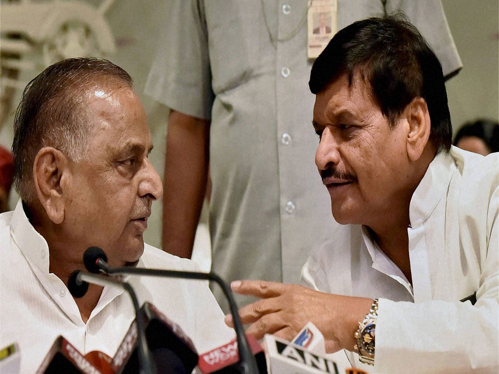 Party observers said the meeting could have been at the behest of SP patriarch Mulayam Singh Yadav, who had earlier in the day wished that Akhilesh and Shivpal transcended all differences and hugged each other at a key SP meeting at the party headquarters here this morning.