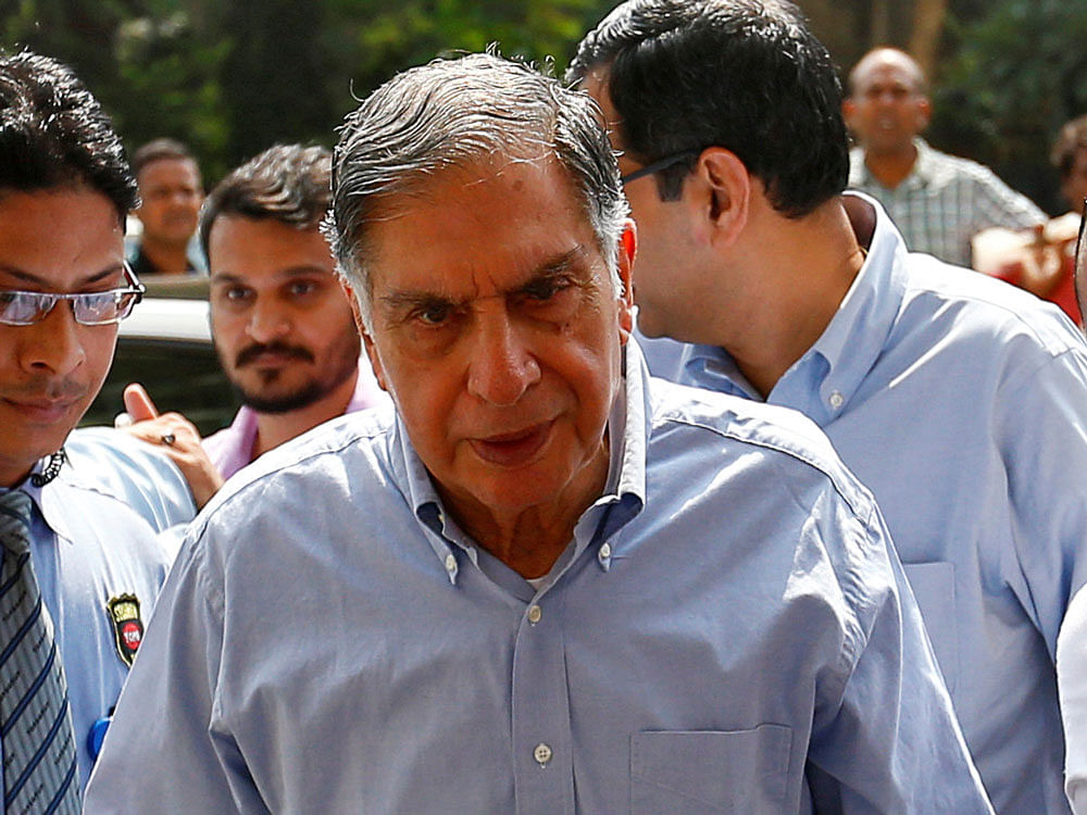 Tata Sons Chairman Ratan Tata arrives in his office after attending a meeting at the company's head office in Mumbai, India, October 25, 2016. REUTERS