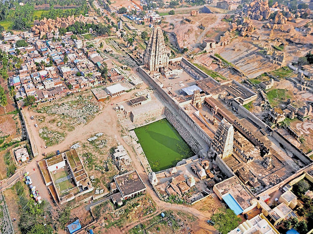 Hop on to a chopper for panoramic view of temple town heritage