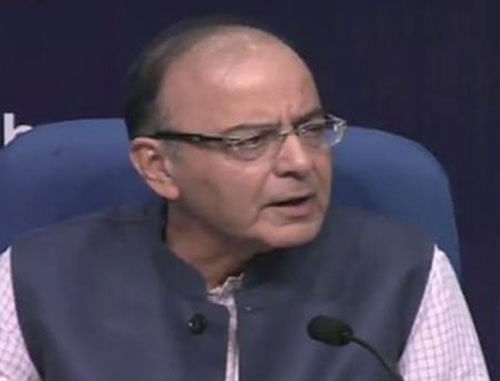 Jaitley  said India as a country should move towards plastics currency and more and more use electronic modes for transactions. Image courtesy Twitter.