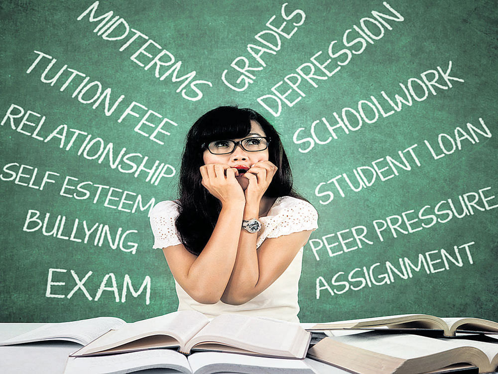 troubled Some of the top reasons for self-harming behaviour in students include anxiety, depression, relationship problems, stress and academic performance.