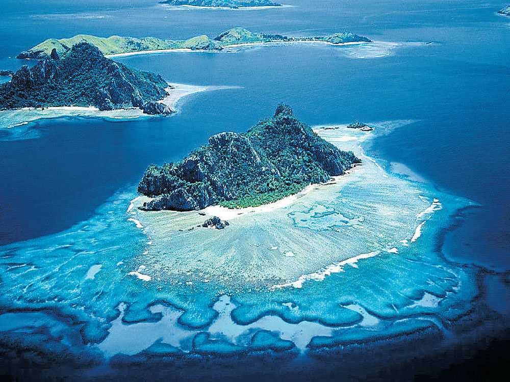 Awesome archipelago Fiji boasts of 300-plus islands.