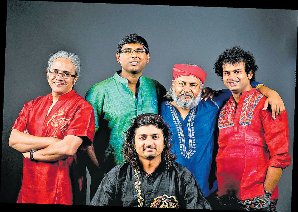 IN SYNC (From left) Himanshu Joshi, Nikhil Rao, Amit Kilam, Rahul Ram, Tuheen Chakravorty.