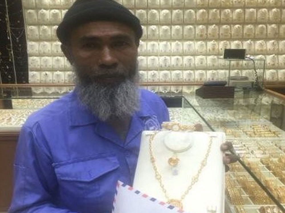 B'desh cleaner in Saudi gifted gold after being mocked online