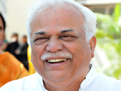 Minister for Large and Medium Industries R V Deshpande. DH file photo
