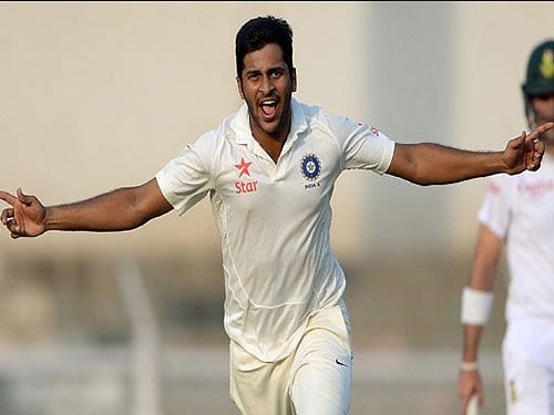 Rahane sustains injury, Thakur named back-up for Shami