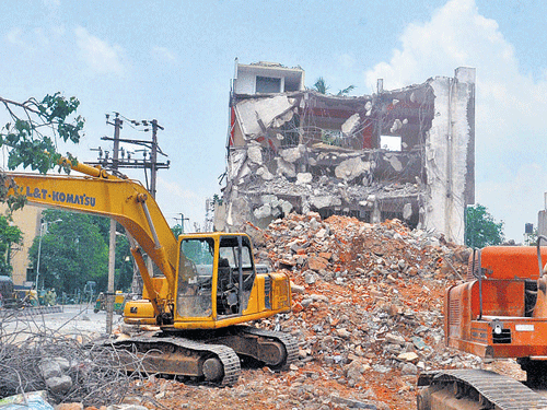 Most of the buildings set to be demolished are in Ananthapura village, Yelahanka zone, and Hoysala Nagar in Vaddarapalya ward, Mahadevapura zone, he added. File Photo.