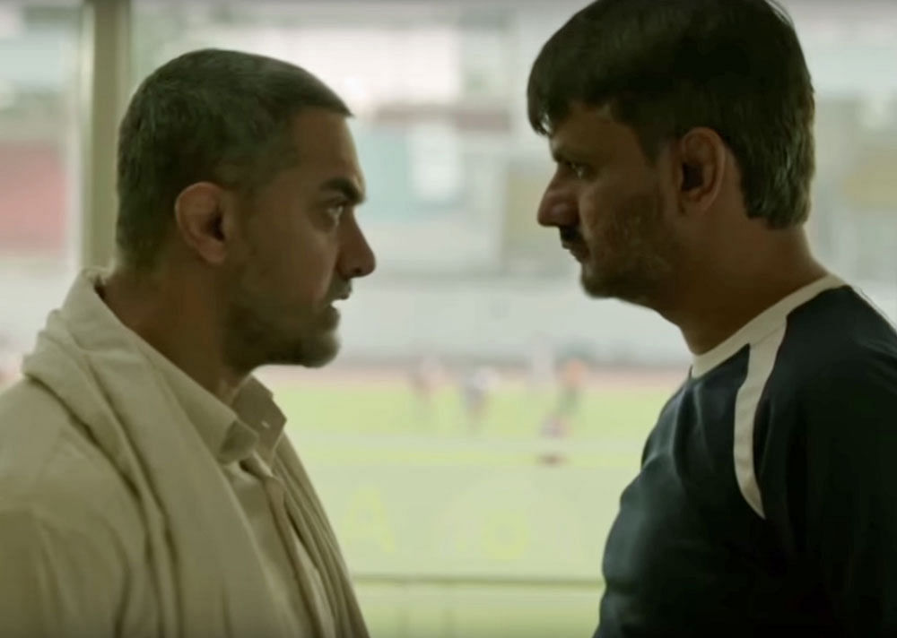 Aamir Khan is not a pretentious actor: Girish Kulkarni