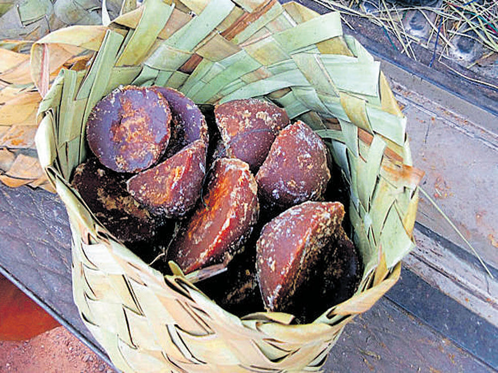 Chunks of palm jaggery sold in Mangaluru by the team from Tirunelveli.