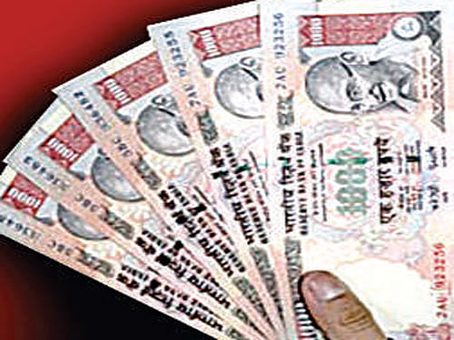 According to police, on December 27, the two men - hailing from Hosur in Hubballi - were camping in a lodge in Bagalkot with Rs 20 lakh in cash - in denomination of Rs 2,000 notes. File Photo.
