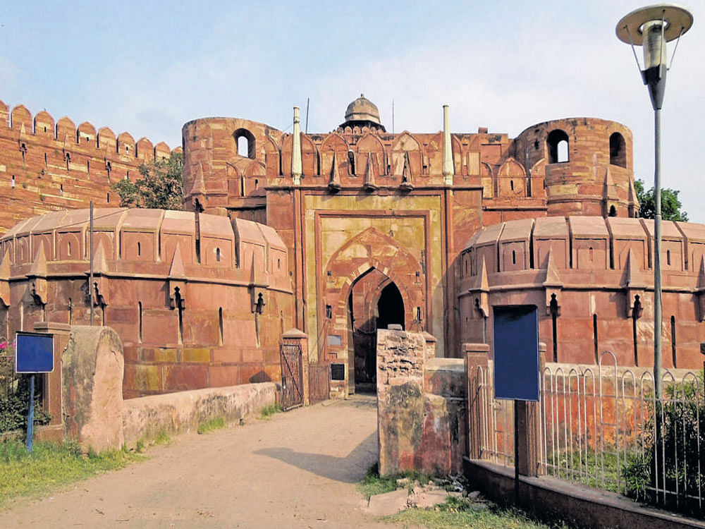 regal upgrade Agra Fort