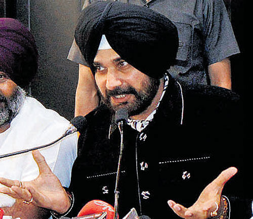 Punjab Congress president Capt Amarinder Singh on Wednesday clarified that Navjot Singh Sidhu's decision to join the Congress was unconditional.