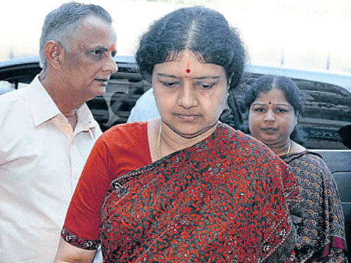 In a message to party men on the eve of the birth centenary of AIADMK founder M G Rmachandran, Sasikala said none can fill the void left behind by Jayalalitha. DH File photo