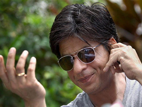 When SRK visited Taj Mahal with his 'first income'