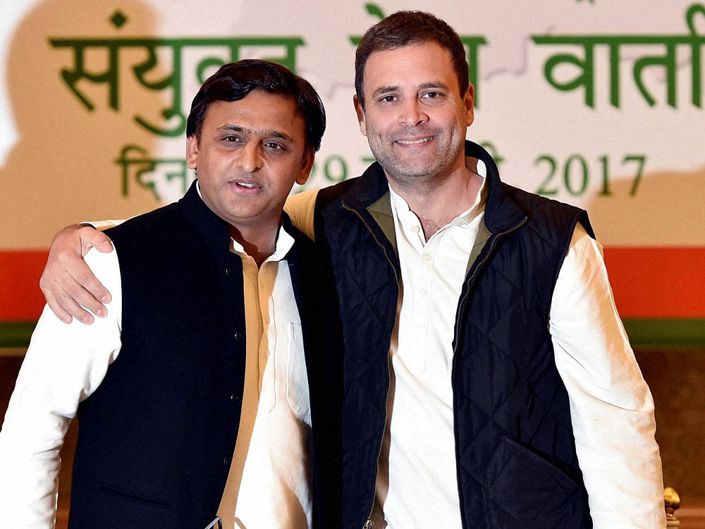 Uttar Pradesh Chief Minister and Samajwadi Party President Akhilesh Yadav and Congress Vice President Rahul Gandhi during a joint press conference in Lucknow on Sunday. PTI Photo