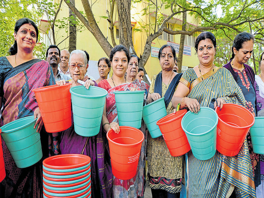 A few years ago, elected representatives distributed red and green bins among residents of their areas to ensure that they segregate waste at source. DH FILE PHOTO