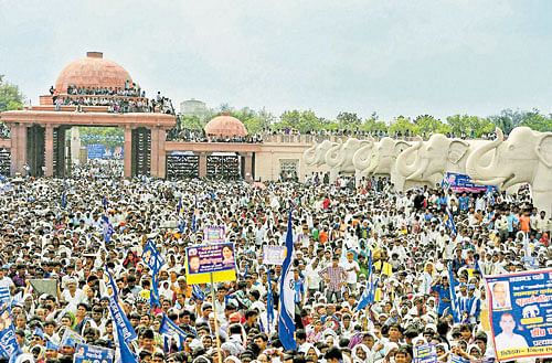 When the BJP tried to dislodge the Rawat government in May last year by engineering defections, it was the two-member BSP and some independent MLAs who saved the day for the Congress. The BSP has fielded 50 candidates in the 70-member Assembly and its influence can be seen in constituencies bordering Uttar Pradesh, particularly the Haridwar plains. PTI file photo