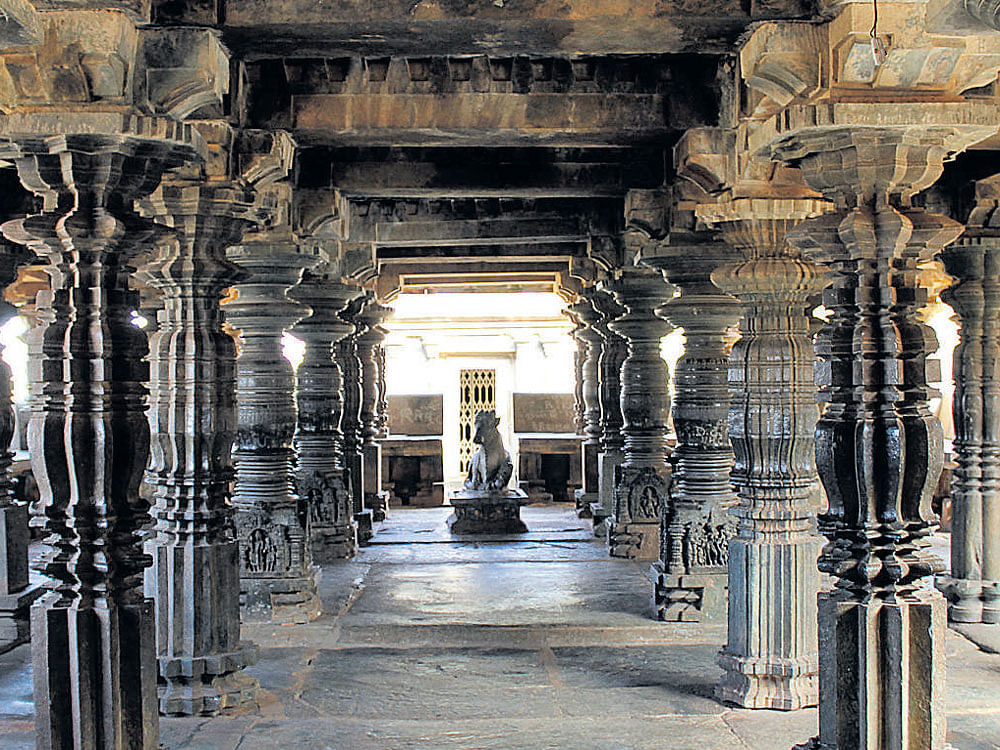 A hall with carved pillars at Kalleshwara Temple in Bagali