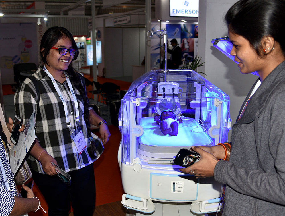 Neonatal Intencive care incubator at the exhibition of India Pharma 2017, organised by Department of Pharmaceuticals , at Bengaluru International Exhibition Centre (BIEC). DH Photo/ B H Shivakumar