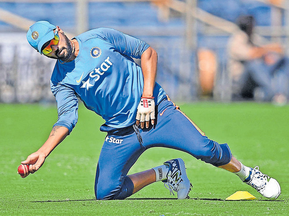 getting ready: India's Murali Vijay during a practice session at the MCA&#8200;stadium in Pune on Tuesday. PTI