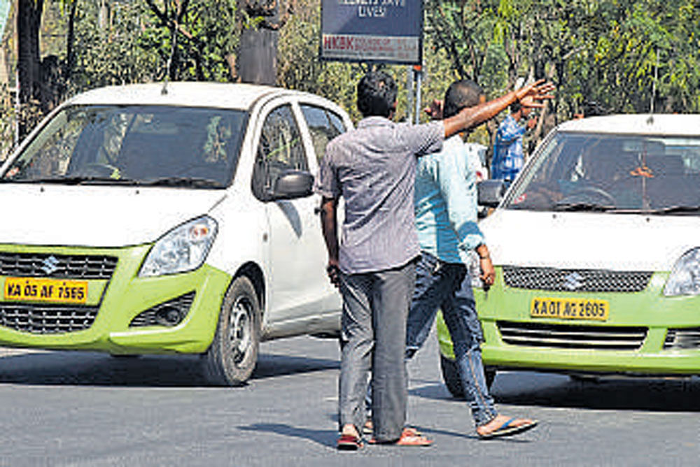 Cab drivers plan a protest against 'drastic' reduction in incentives and poor  ratings. DH Photo