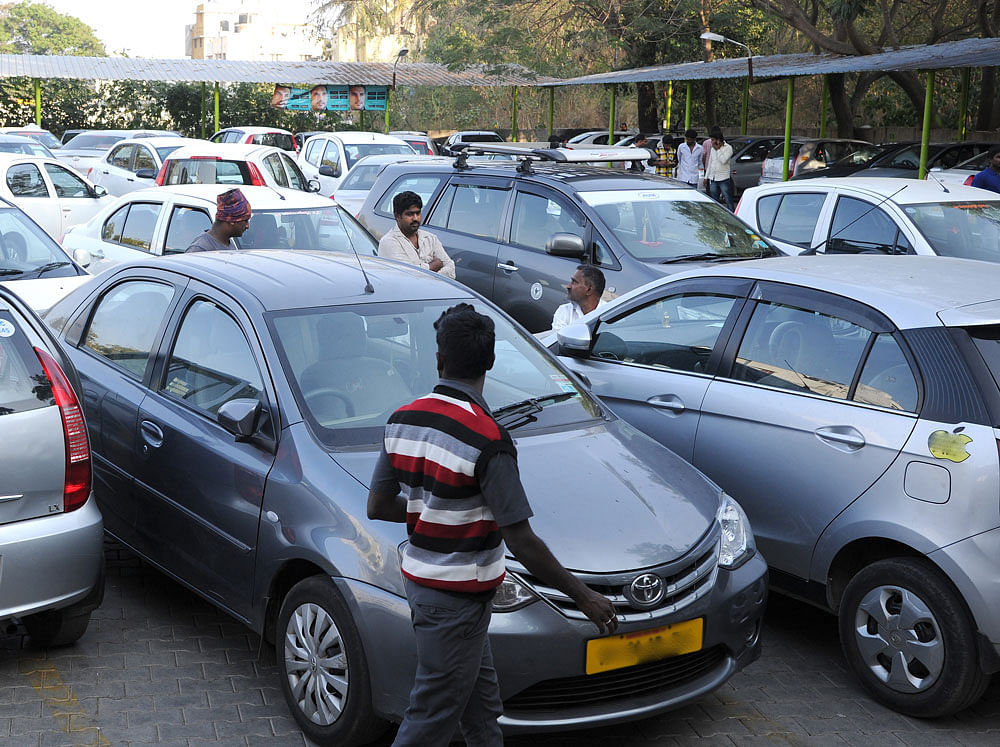 App-based taxis were unavailable even on Wednesday. Barring a few drivers who have not joined the strike, which entered the second week, all others logged off from duty. DH file photo
