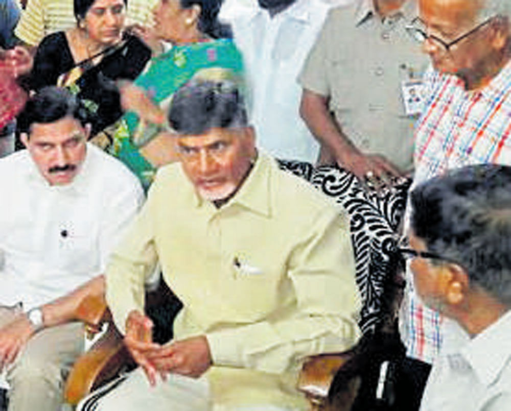 AP CM N Chandrababu Naidu with Srinivas' family  members