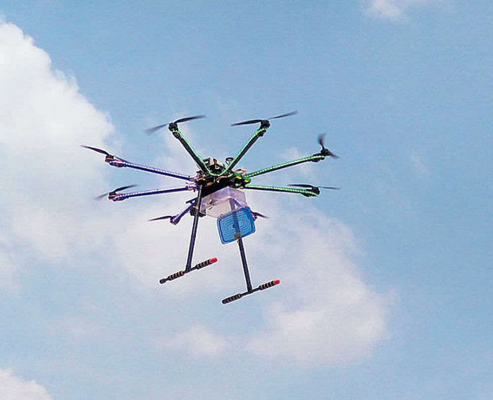 Nehruji's 1,400 mm diameter UAV in the air.