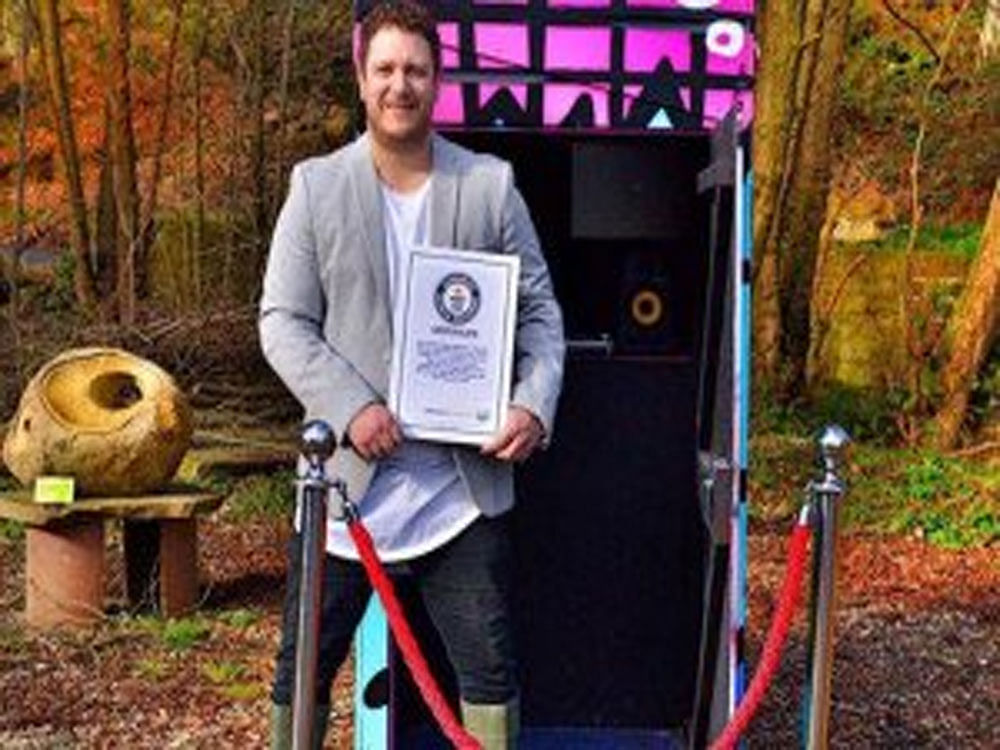 World's smallest mobile nightclub sets Guinness record