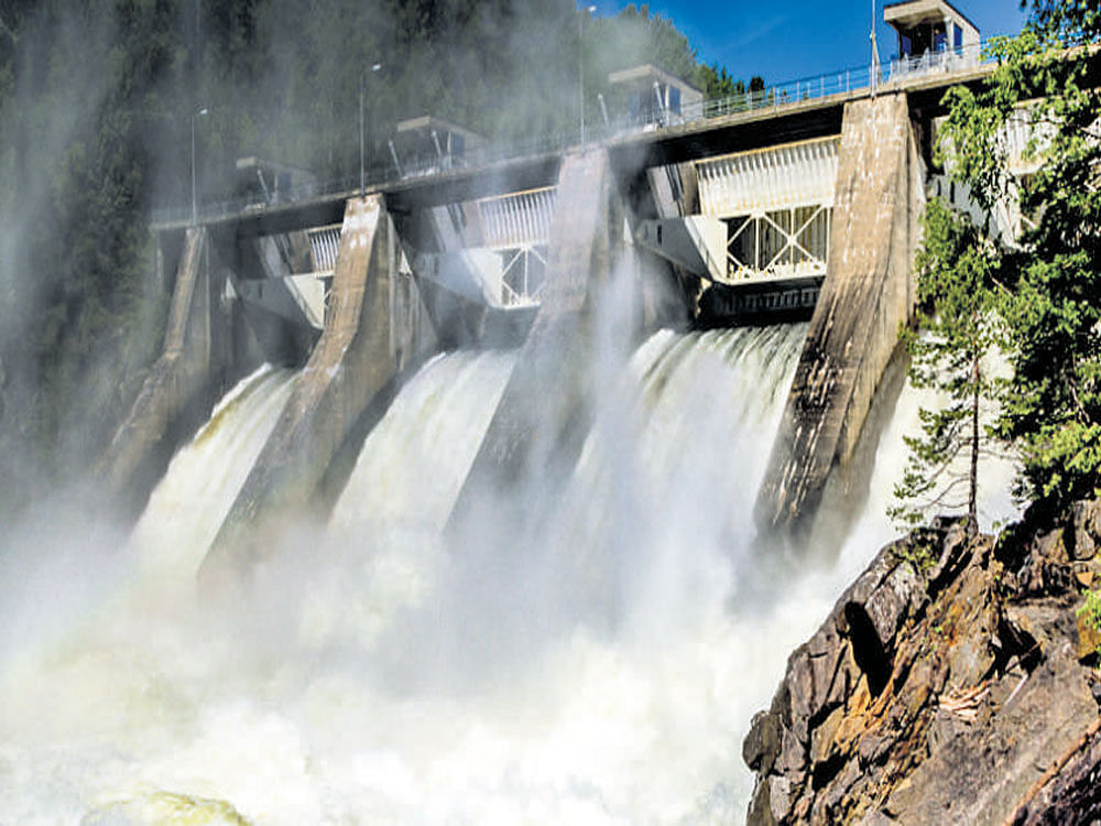 Centre plans to roll out new hydro power policy