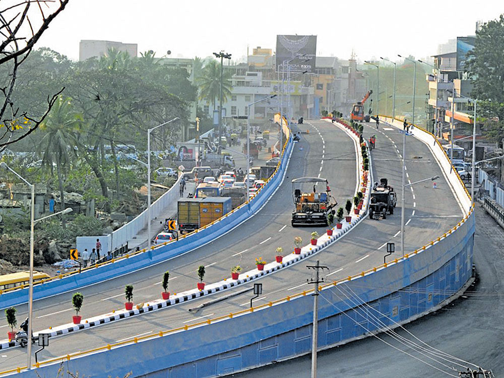 A second-level flyover will be built over the existing one  at  Kittur Rani Chennamma Circle in Padmanabhanagar.  dh file photo